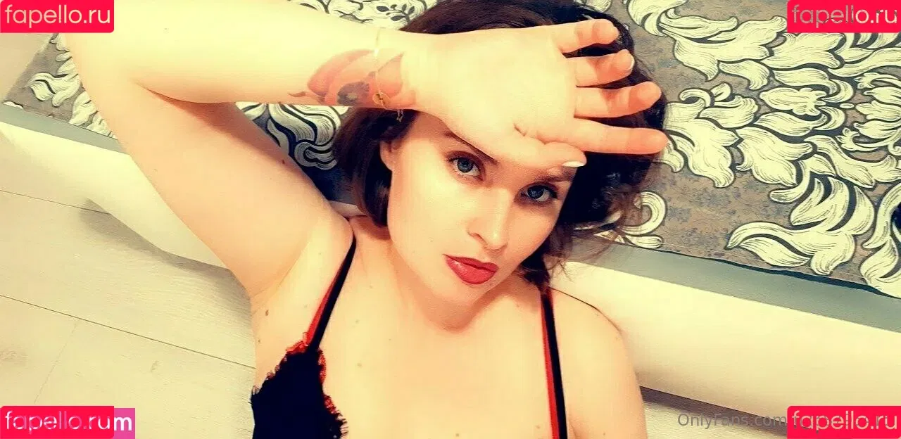 lustymommy Onlyfans Photo Gallery 
