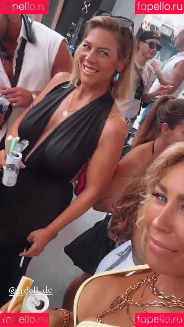 Linda Teodosiu Onlyfans Photo Gallery 