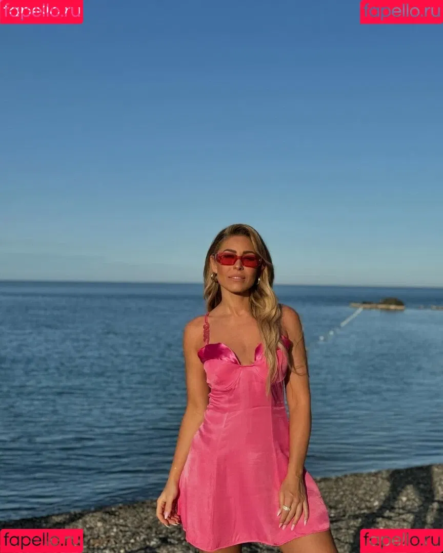 Linda Teodosiu Onlyfans Photo Gallery 