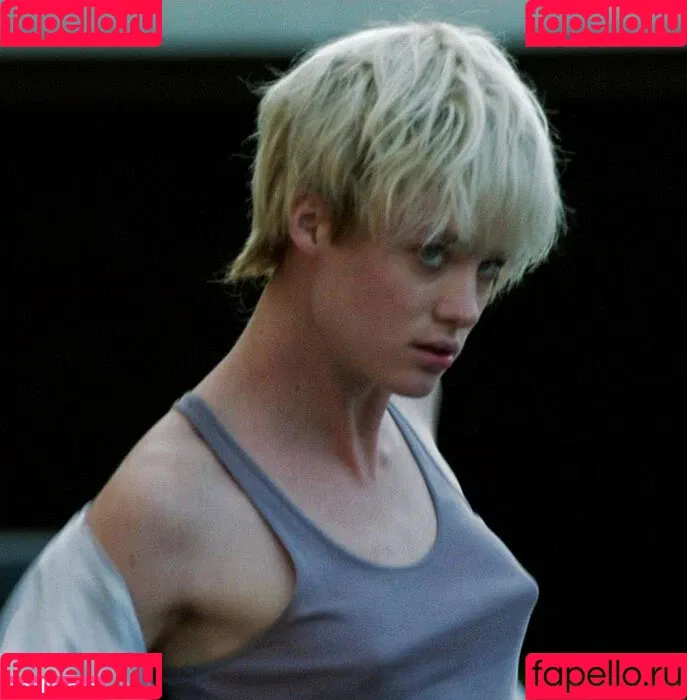 Mackenzie Davis Onlyfans Photo Gallery 