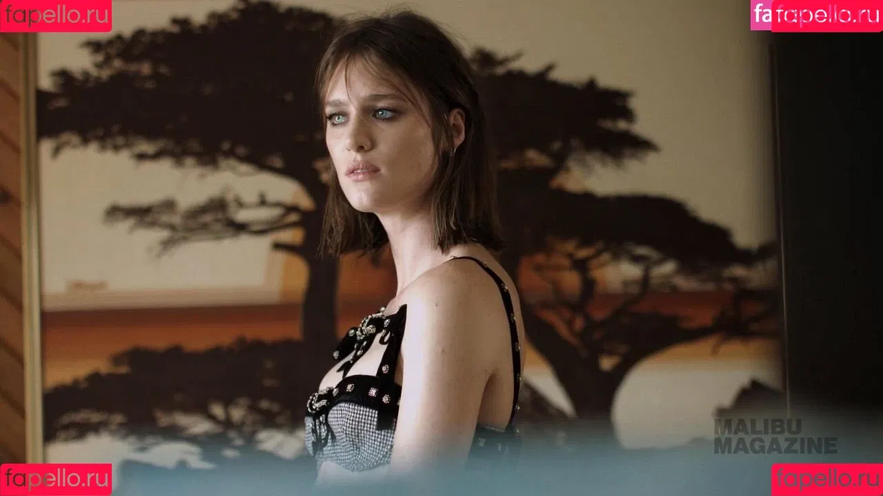 Mackenzie Davis Onlyfans Photo Gallery 