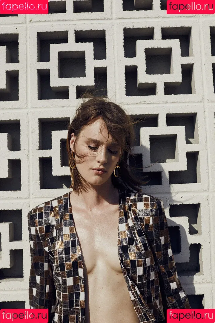Mackenzie Davis Onlyfans Photo Gallery 