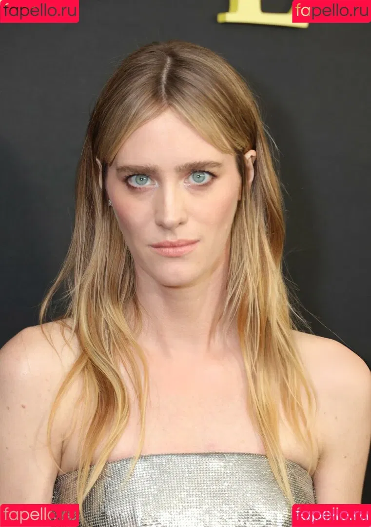 Mackenzie Davis Onlyfans Photo Gallery 