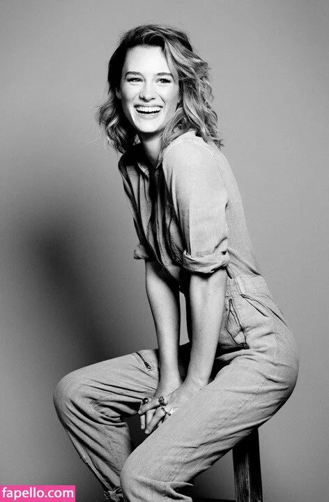 Mackenzie Davis Onlyfans Photo Gallery 