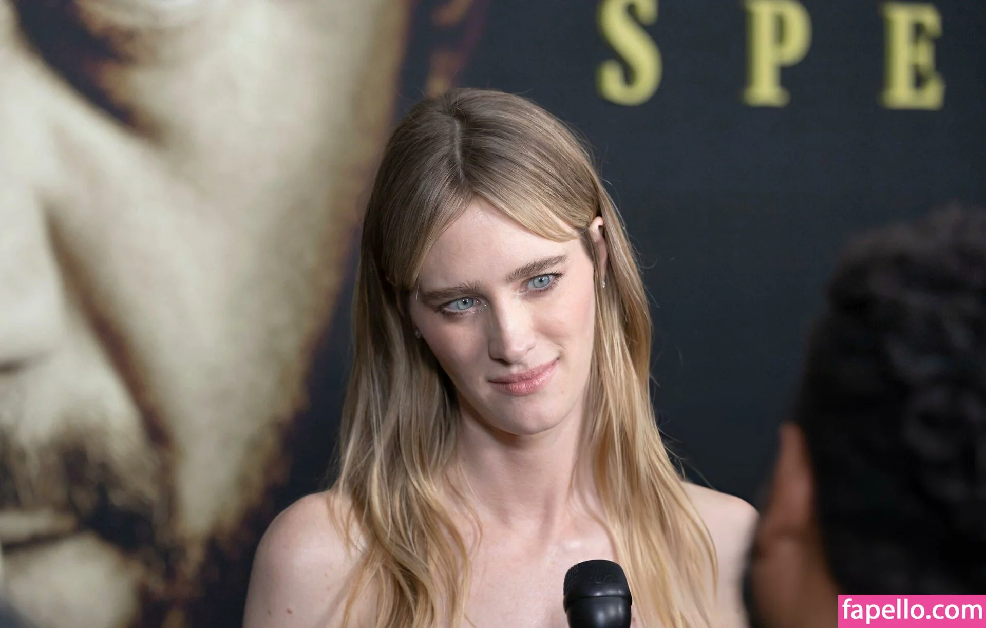 Mackenzie Davis Onlyfans Photo Gallery 