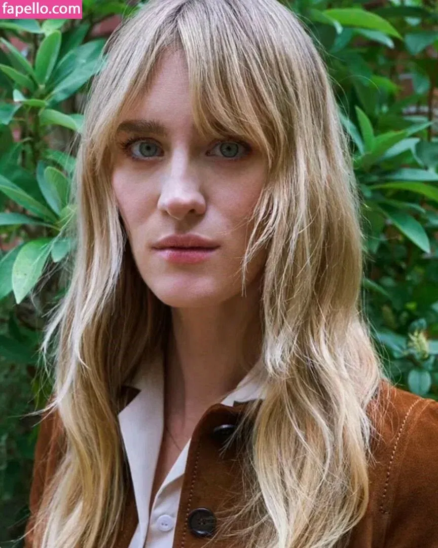 Mackenzie Davis Onlyfans Photo Gallery 