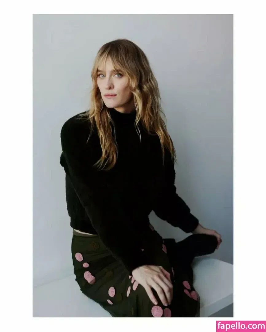 Mackenzie Davis Onlyfans Photo Gallery 