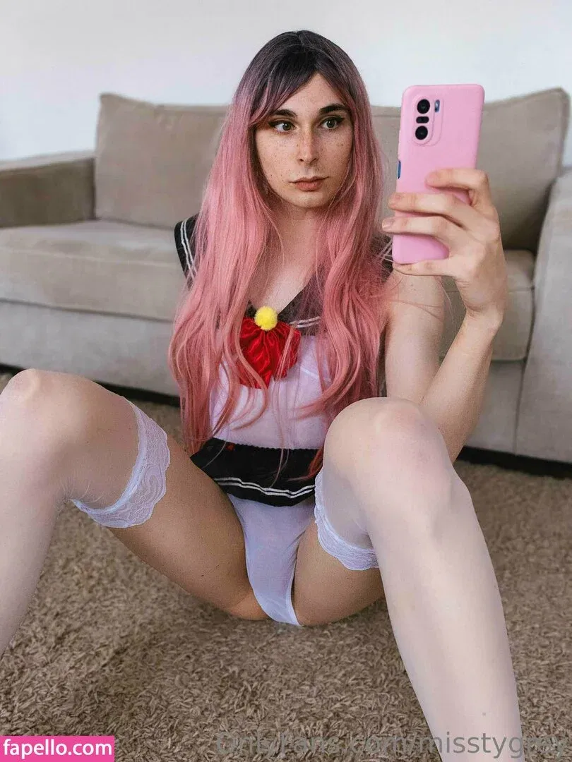 MisstyGrey Onlyfans Photo Gallery 