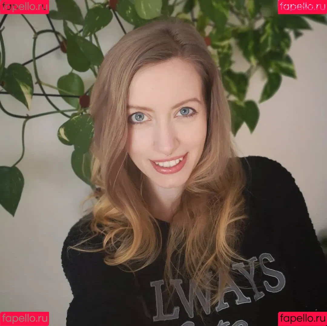 einfachsonina Onlyfans Photo Gallery 