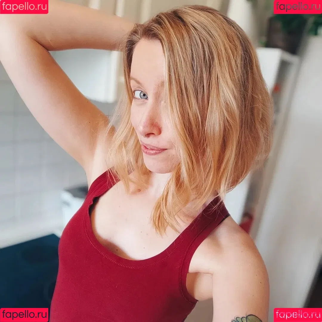 einfachsonina Onlyfans Photo Gallery 
