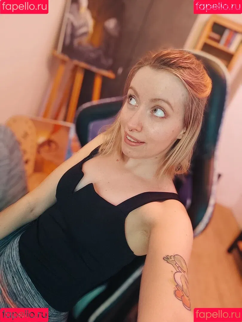 einfachsonina Onlyfans Photo Gallery 