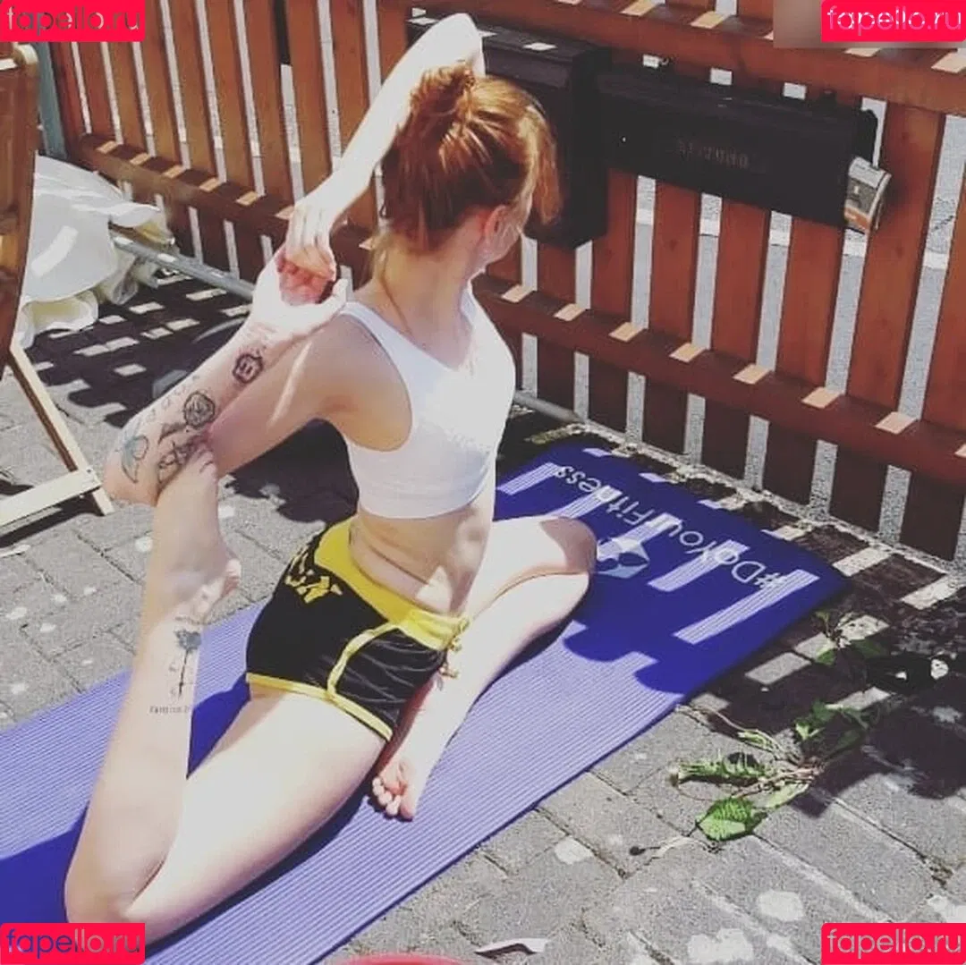 einfachsonina Onlyfans Photo Gallery 