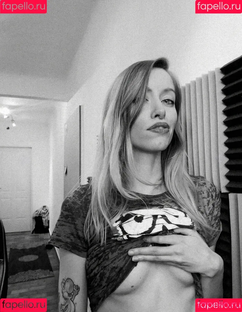 einfachsonina Onlyfans Photo Gallery 