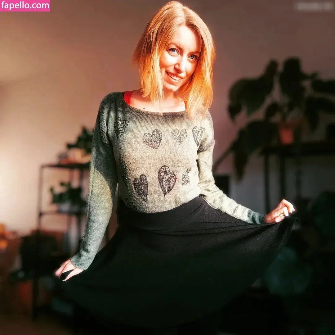 einfachsonina Onlyfans Photo Gallery 