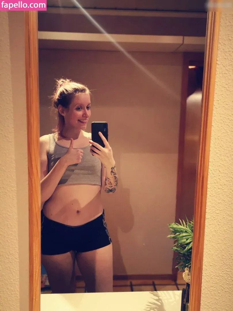 einfachsonina Onlyfans Photo Gallery 