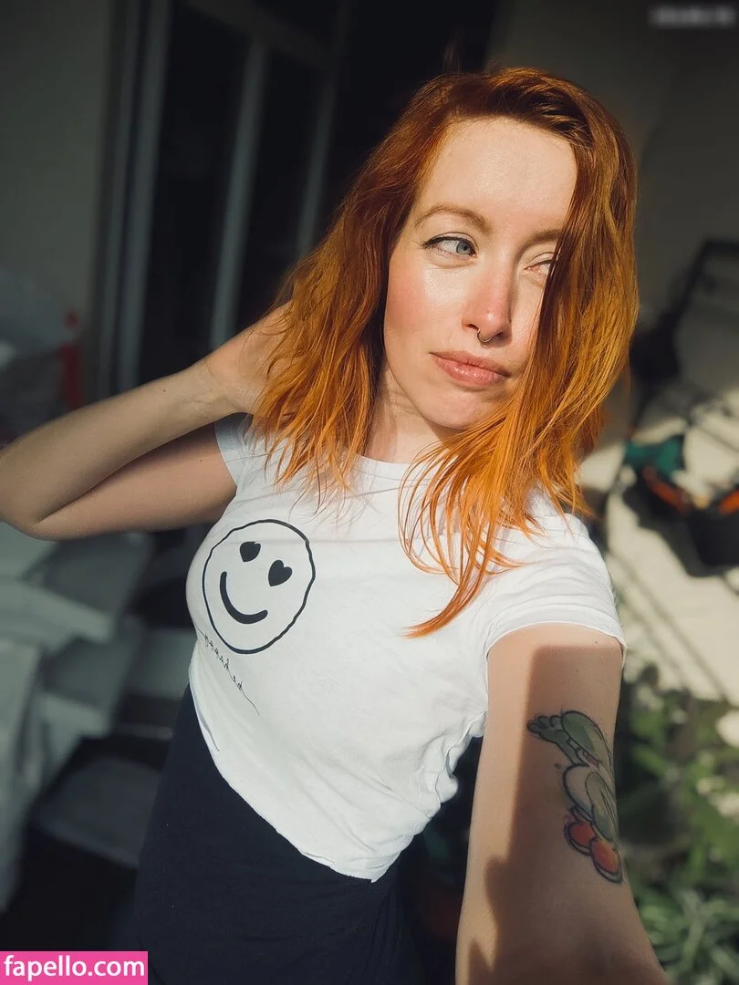 einfachsonina Onlyfans Photo Gallery 