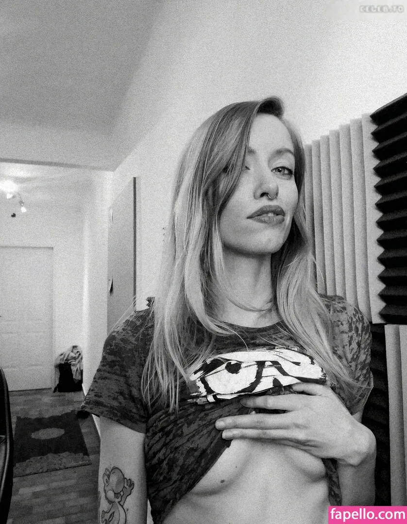 einfachsonina Onlyfans Photo Gallery 