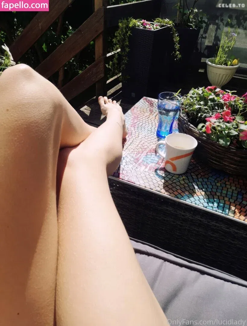 einfachsonina Onlyfans Photo Gallery 