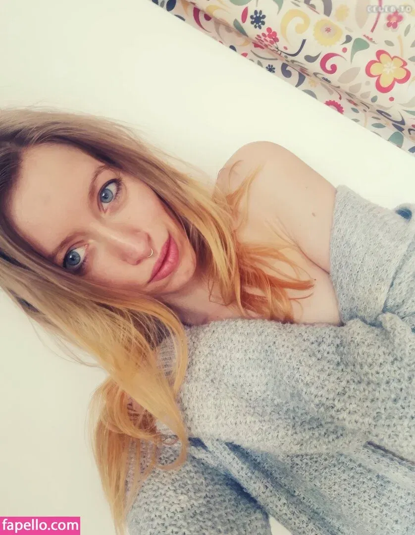 einfachsonina Onlyfans Photo Gallery 