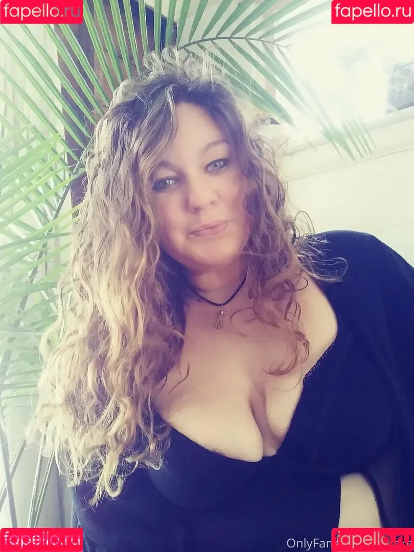 ivy.lake Onlyfans Photo Gallery 