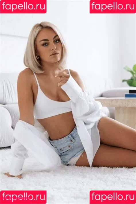 Anuschka van Lent Onlyfans Photo Gallery 