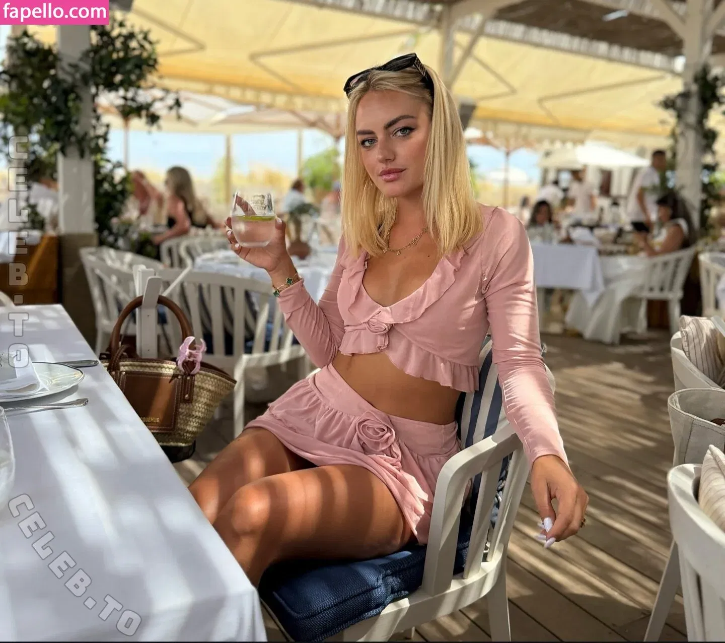 Anuschka van Lent Onlyfans Photo Gallery 