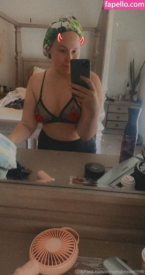 princessbrooke1996 Onlyfans Photo Gallery 