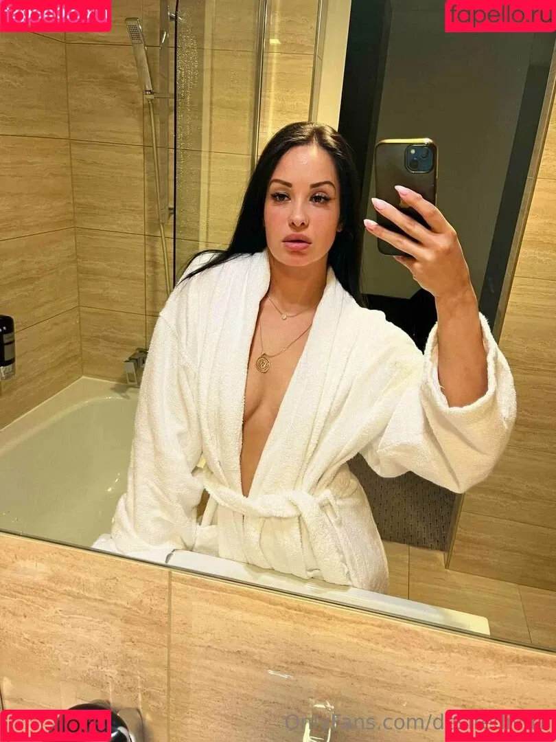 desirediva1 Onlyfans Photo Gallery 