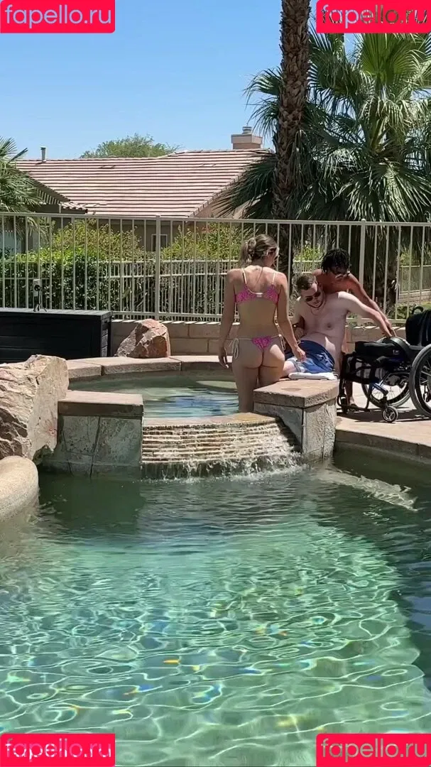 Hannah Alyward Onlyfans Photo Gallery 