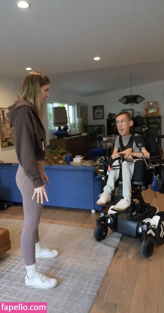 Hannah Alyward Onlyfans Photo Gallery 