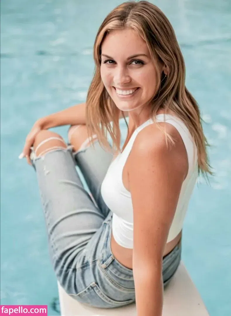 Hannah Alyward Onlyfans Photo Gallery 