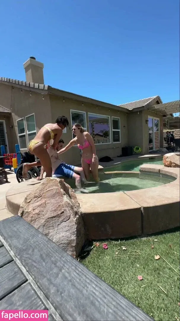 Hannah Alyward Onlyfans Photo Gallery 