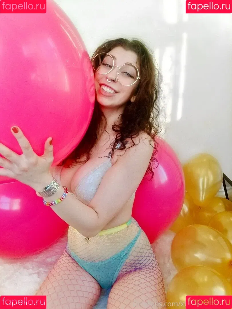 Kimmi & Vivi Onlyfans Photo Gallery 
