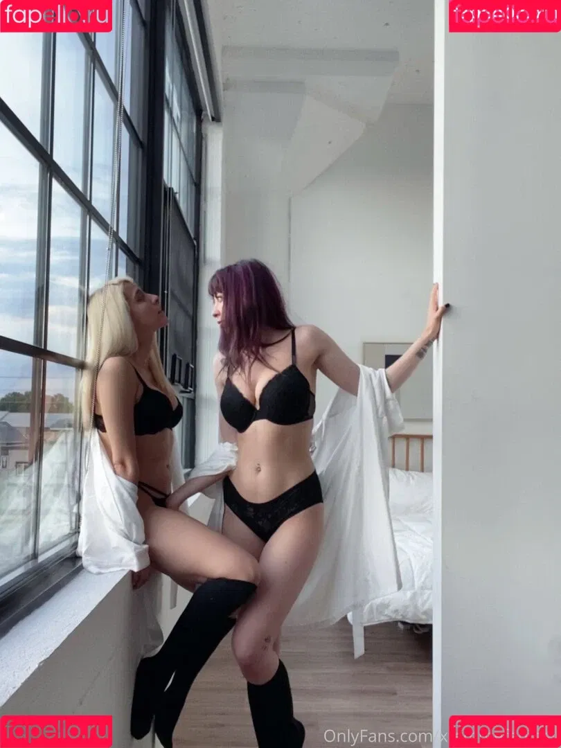 Kimmi & Vivi Onlyfans Photo Gallery 