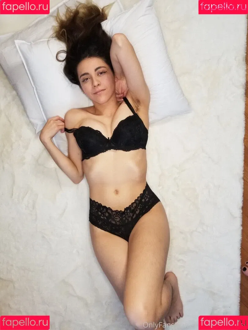 Kimmi & Vivi Onlyfans Photo Gallery 