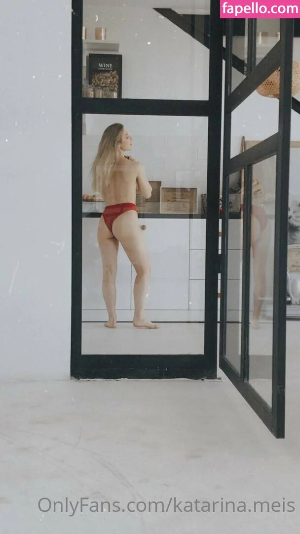 cassandra.delia aka katarina.meis Nude Onlyfans Photo 8