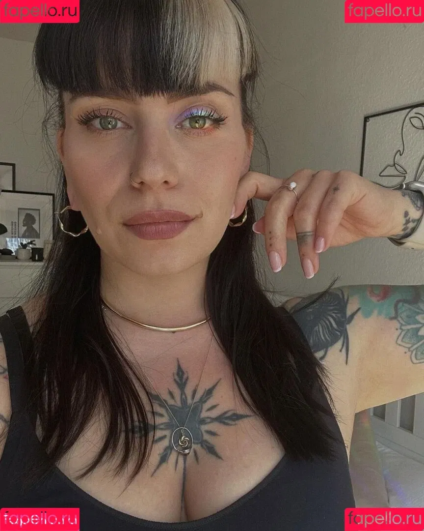 Miezekatz Caro Onlyfans Photo Gallery 