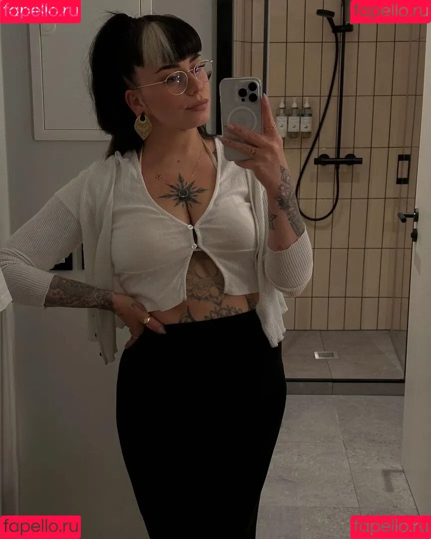 Miezekatz Caro Onlyfans Photo Gallery 