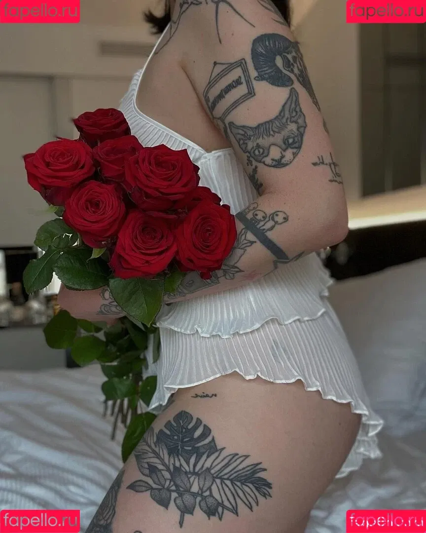 Miezekatz Caro Onlyfans Photo Gallery 