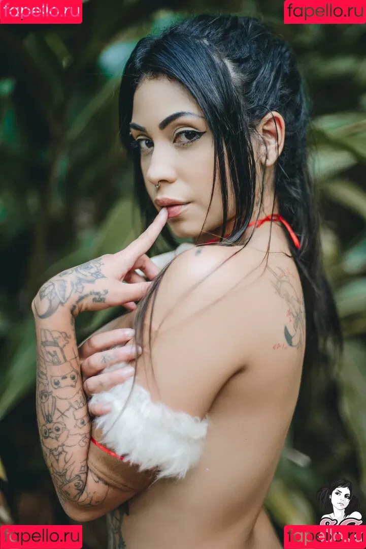 Ani Lorac Onlyfans Photo Gallery 