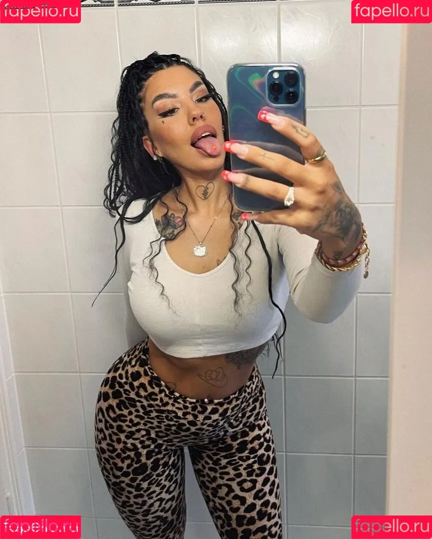 Eyannaaa Onlyfans Photo Gallery 