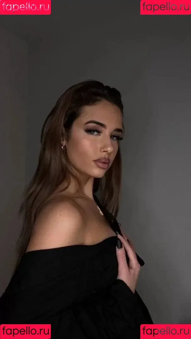 Lena Goldstein Onlyfans Photo Gallery 