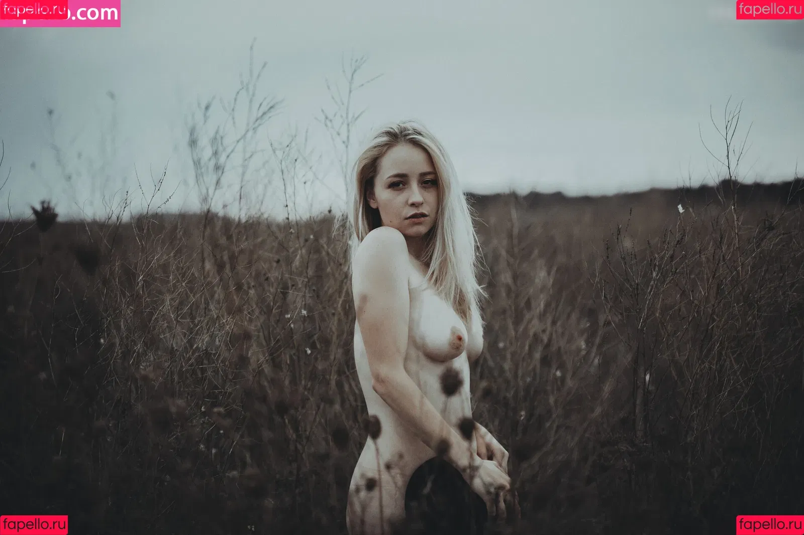 Tinuvielx / xLuthien Onlyfans Photo Gallery 