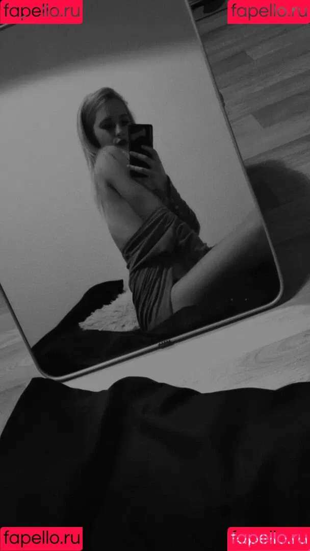 Tinuvielx / xLuthien Onlyfans Photo Gallery 