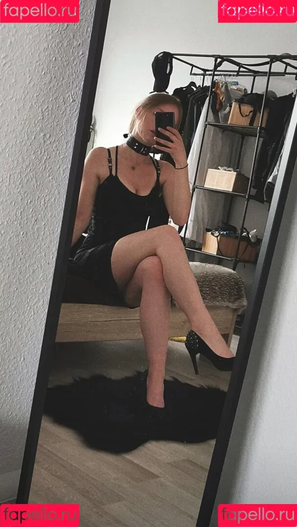 Tinuvielx / xLuthien Onlyfans Photo Gallery 
