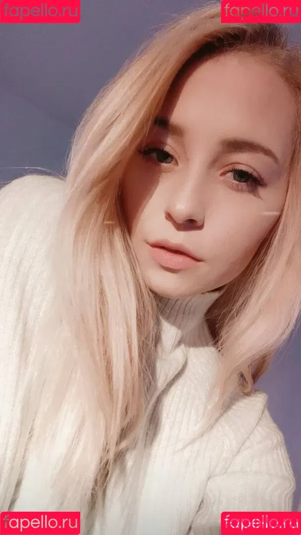 Tinuvielx / xLuthien Onlyfans Photo Gallery 