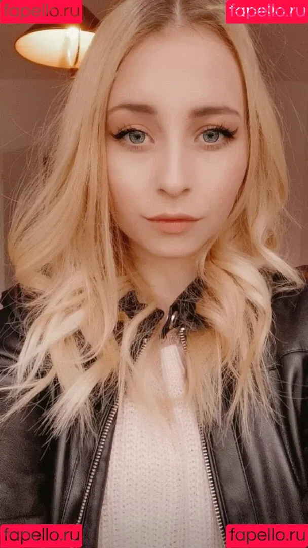 Tinuvielx / xLuthien Onlyfans Photo Gallery 