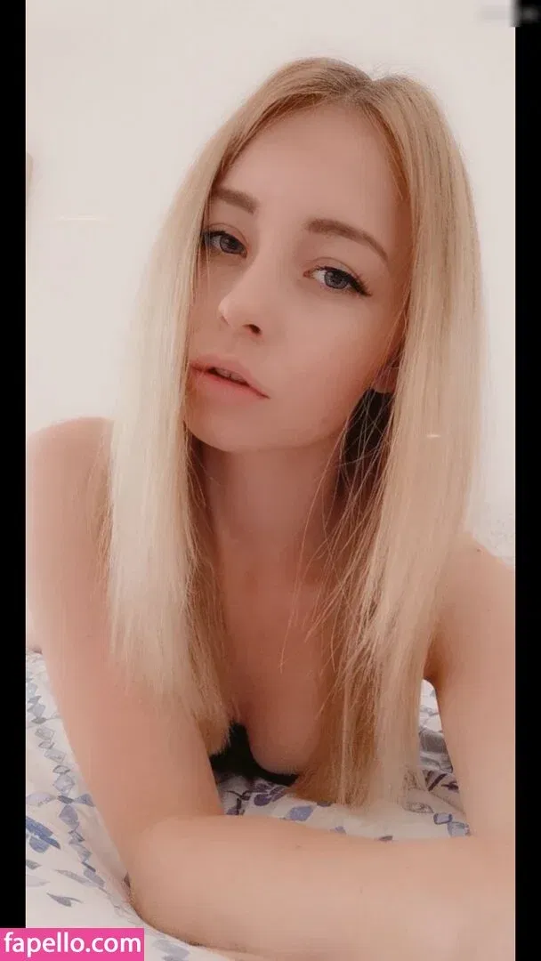 Tinuvielx / xLuthien Onlyfans Photo Gallery 