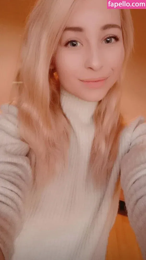 Tinuvielx / xLuthien Onlyfans Photo Gallery 