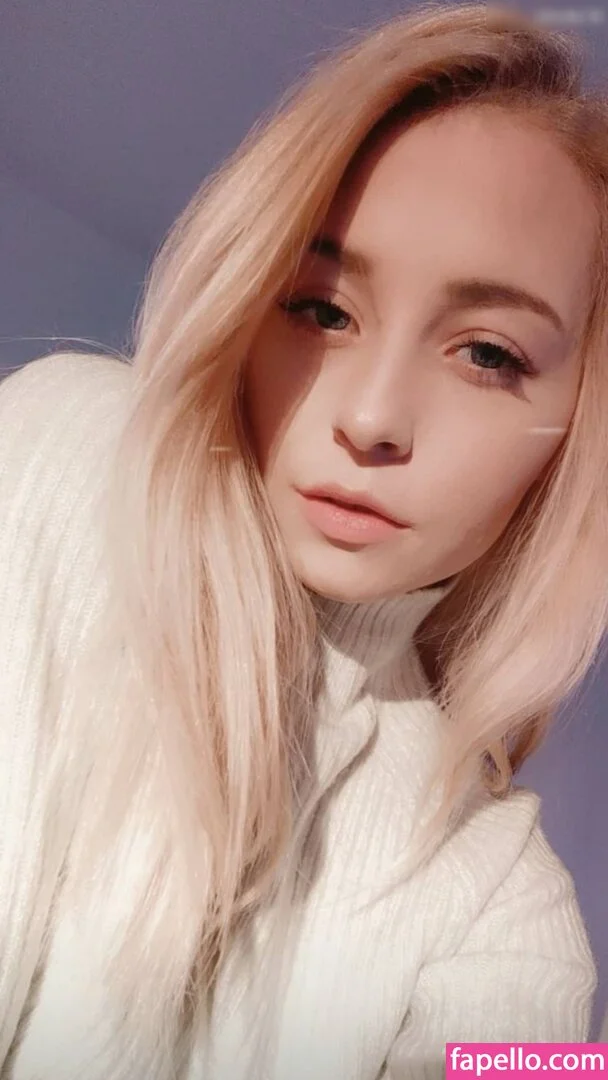 Tinuvielx / xLuthien Onlyfans Photo Gallery 